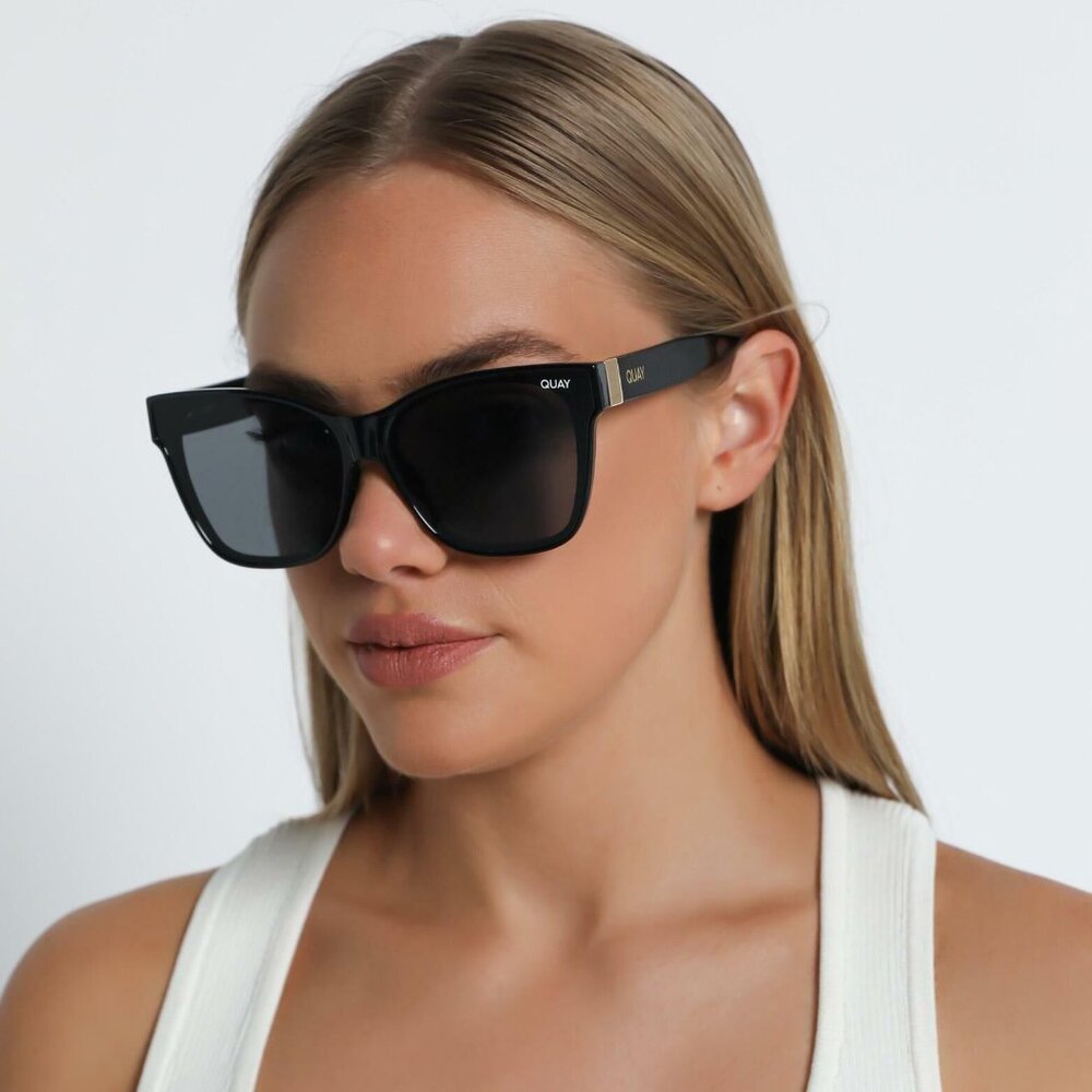 Oversized black sunglasses-Quay After party